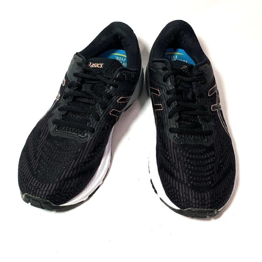 Asics Women Shoes Size 7.5 !